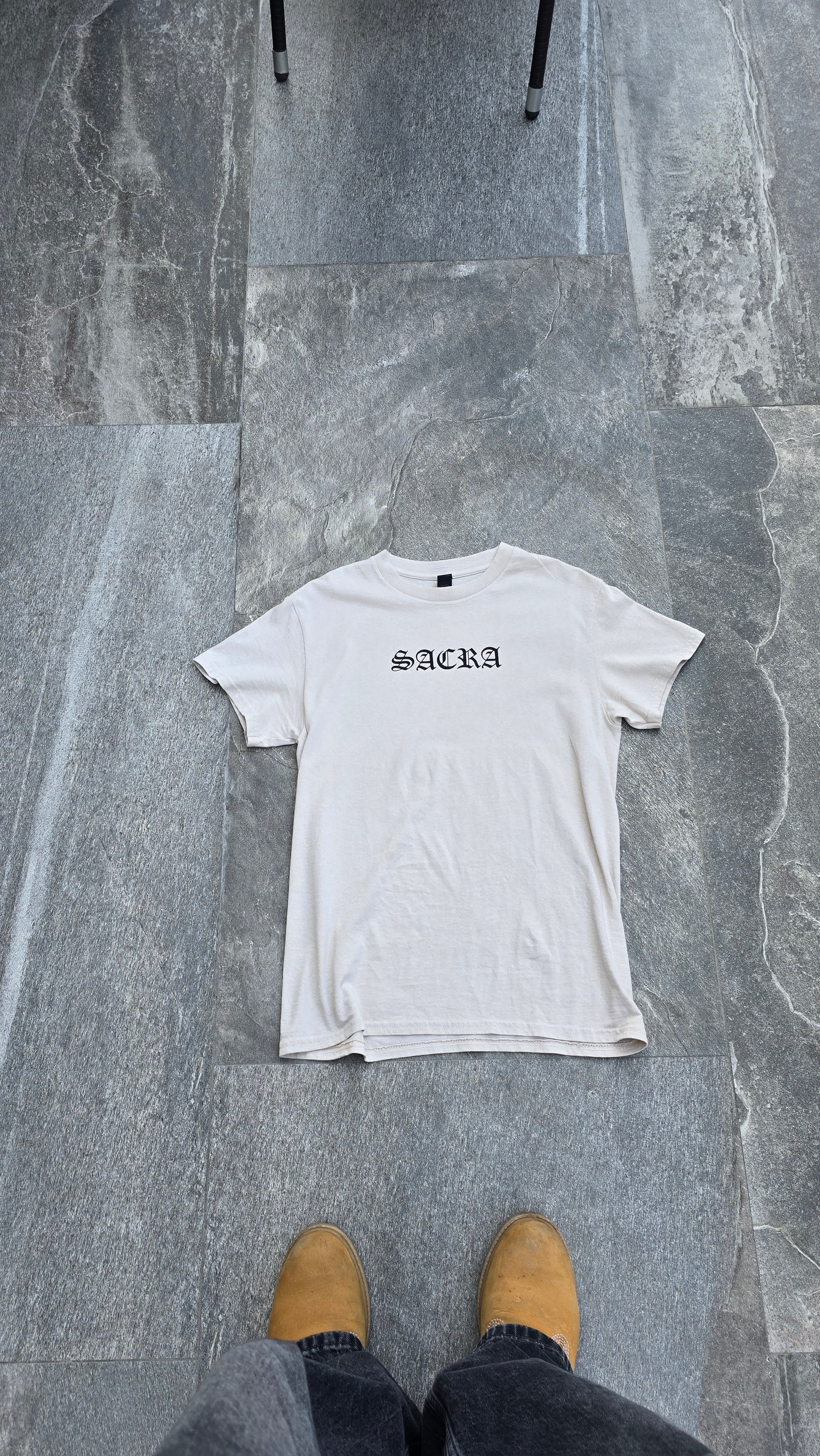 Minimalistic Sacra Shirt (White)